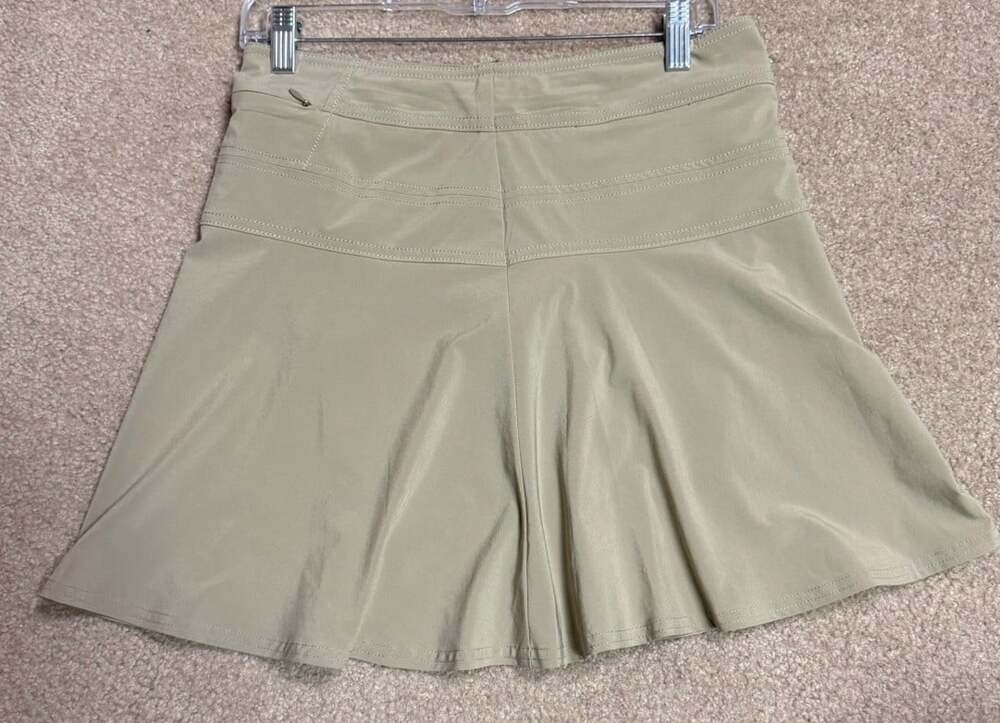 ATHLETA Skort Skirt Tan Khaki Athletic Cargo Size 4 Tennis Golf Outdoors Hiking